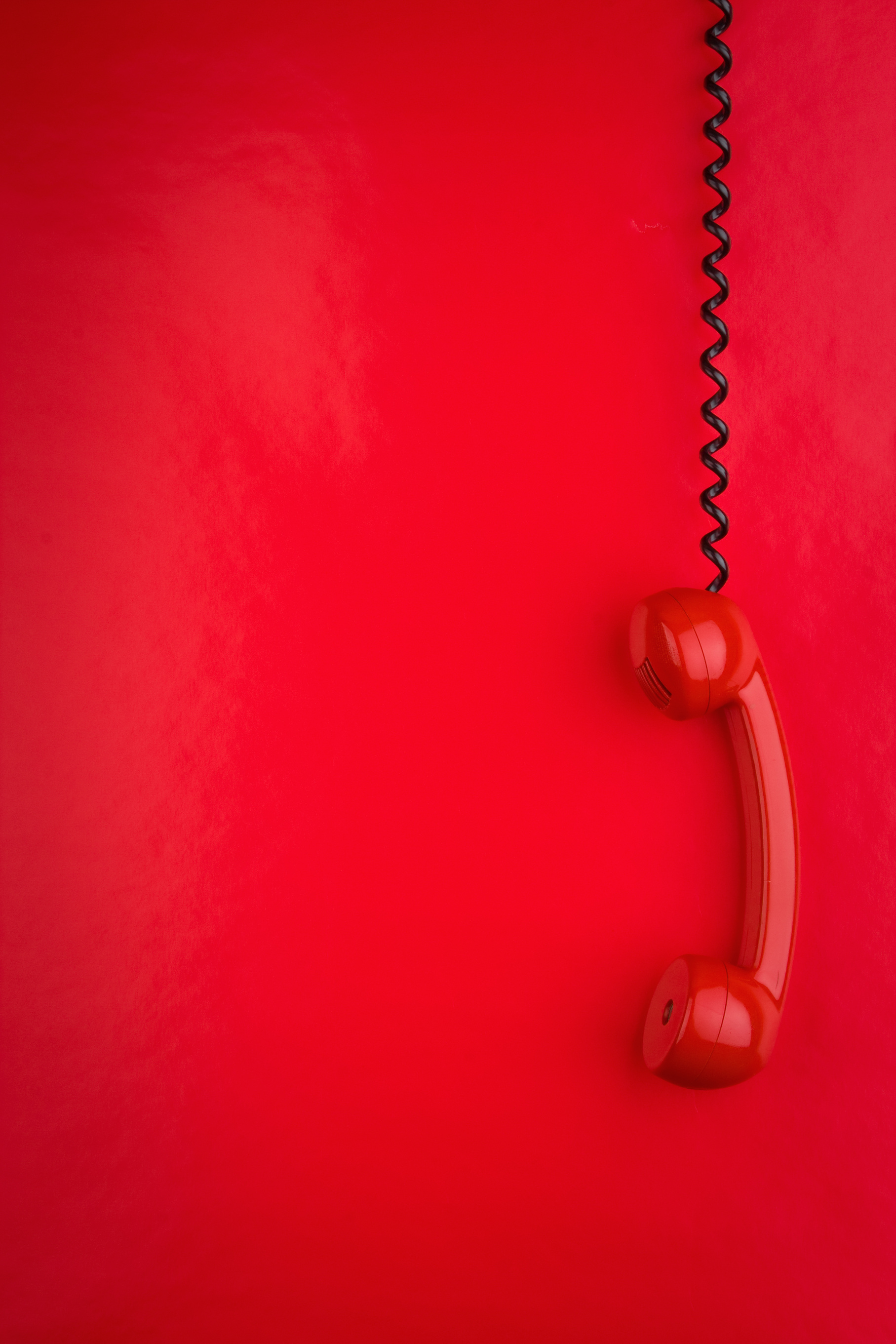 Red phone hanging